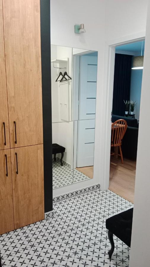 Apartament Dwupokojowy Ostrowiec Świętokrzyski Exteriör bild