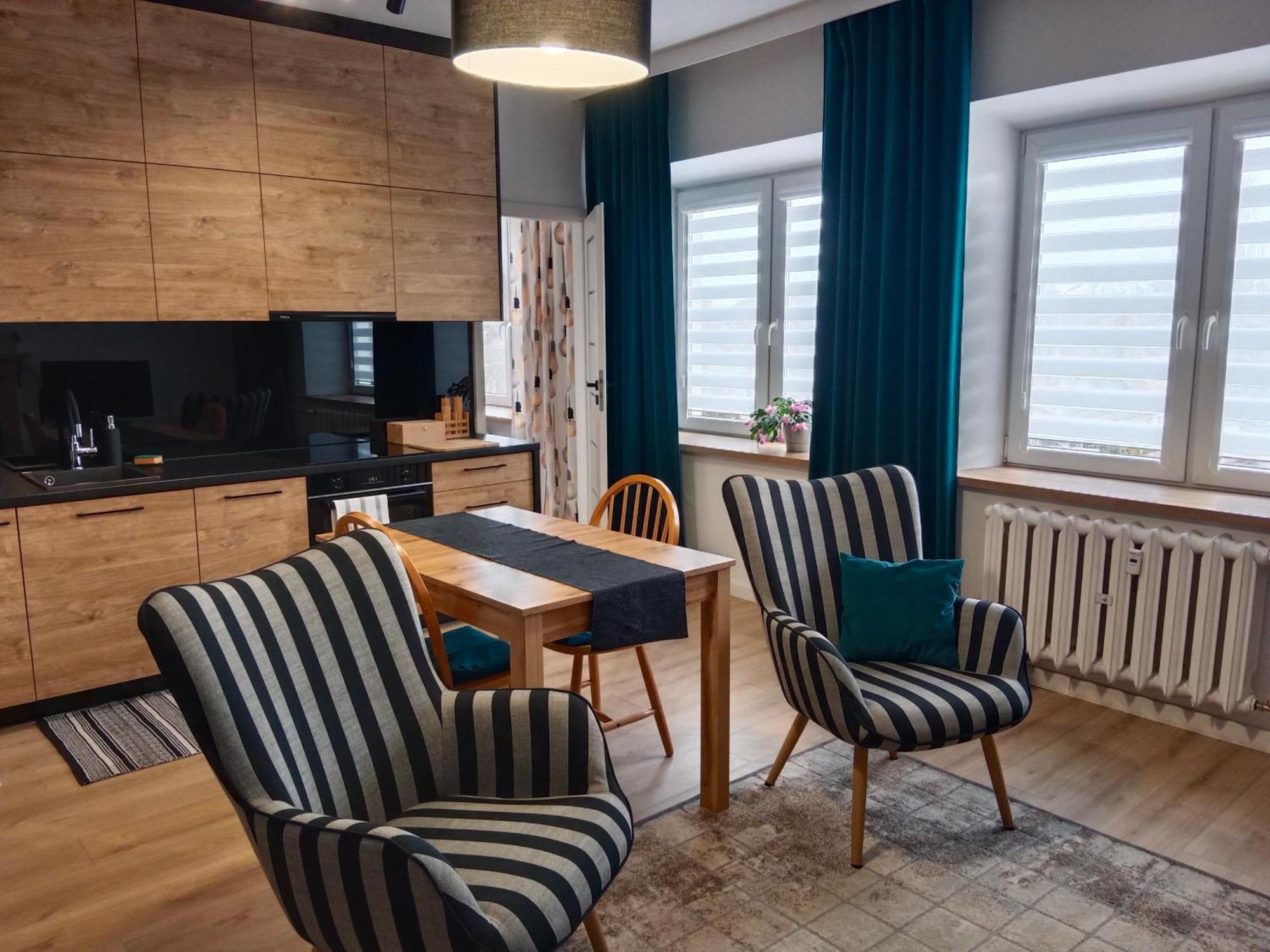 Apartament Dwupokojowy Ostrowiec Świętokrzyski Exteriör bild